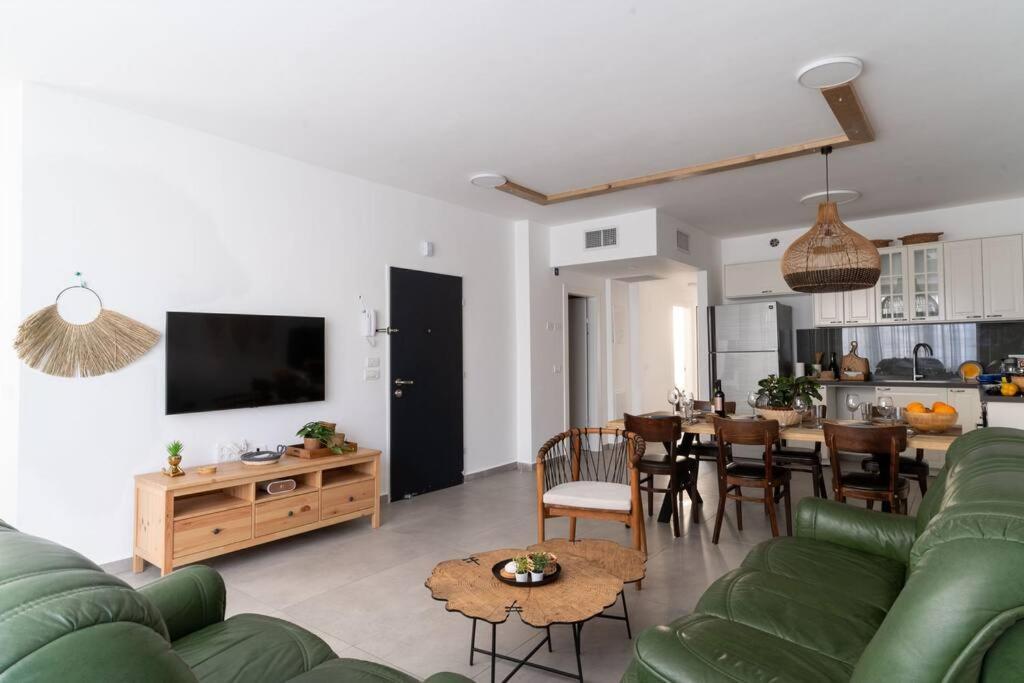 Hakerem New Luxury 3 And 2 Penthaus