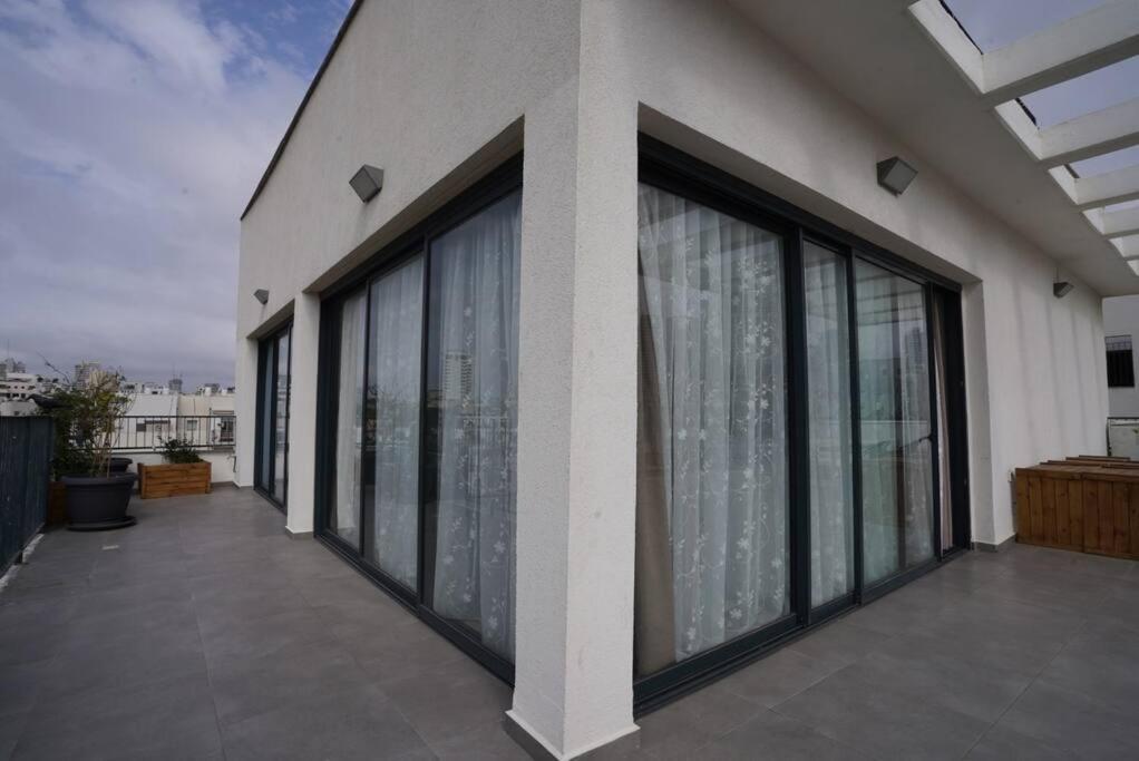 Hakerem New Luxury 3 And 2 Penthaus Tel Aviv